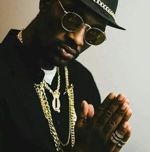 Meet your Posher, Reginald